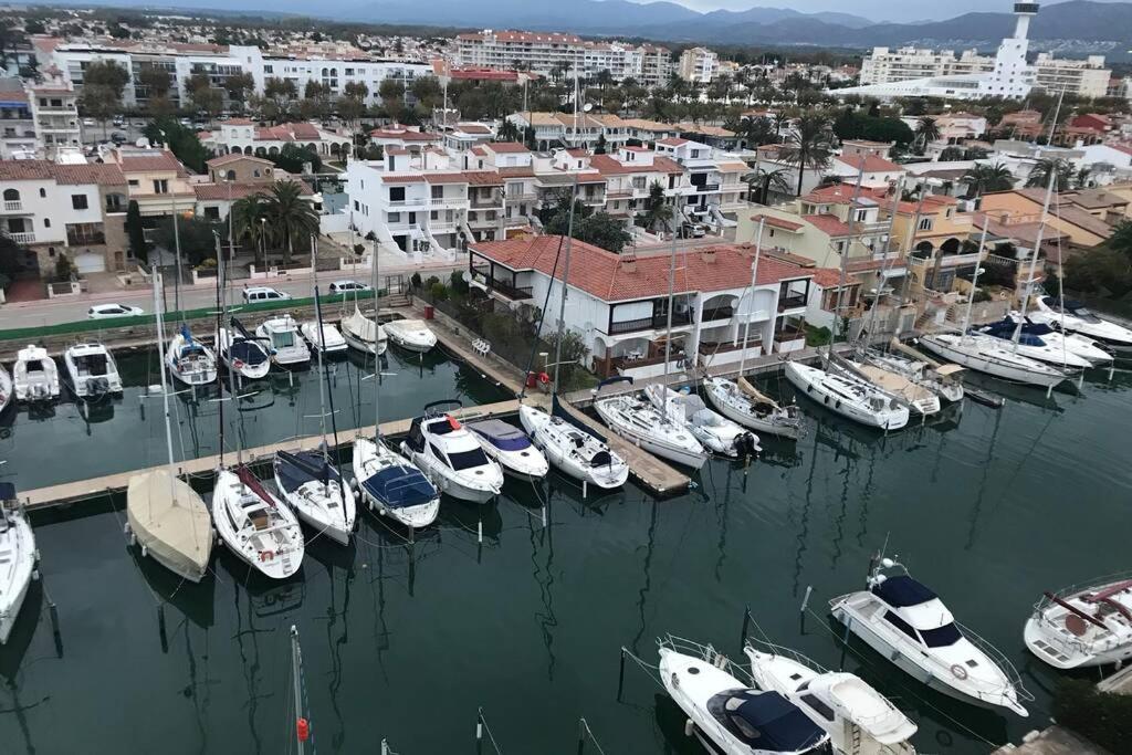 Lux Apt 1Er Ligne Mer!Grande Terrasse Vue Superbe! Empuriabrava Kültér fotó